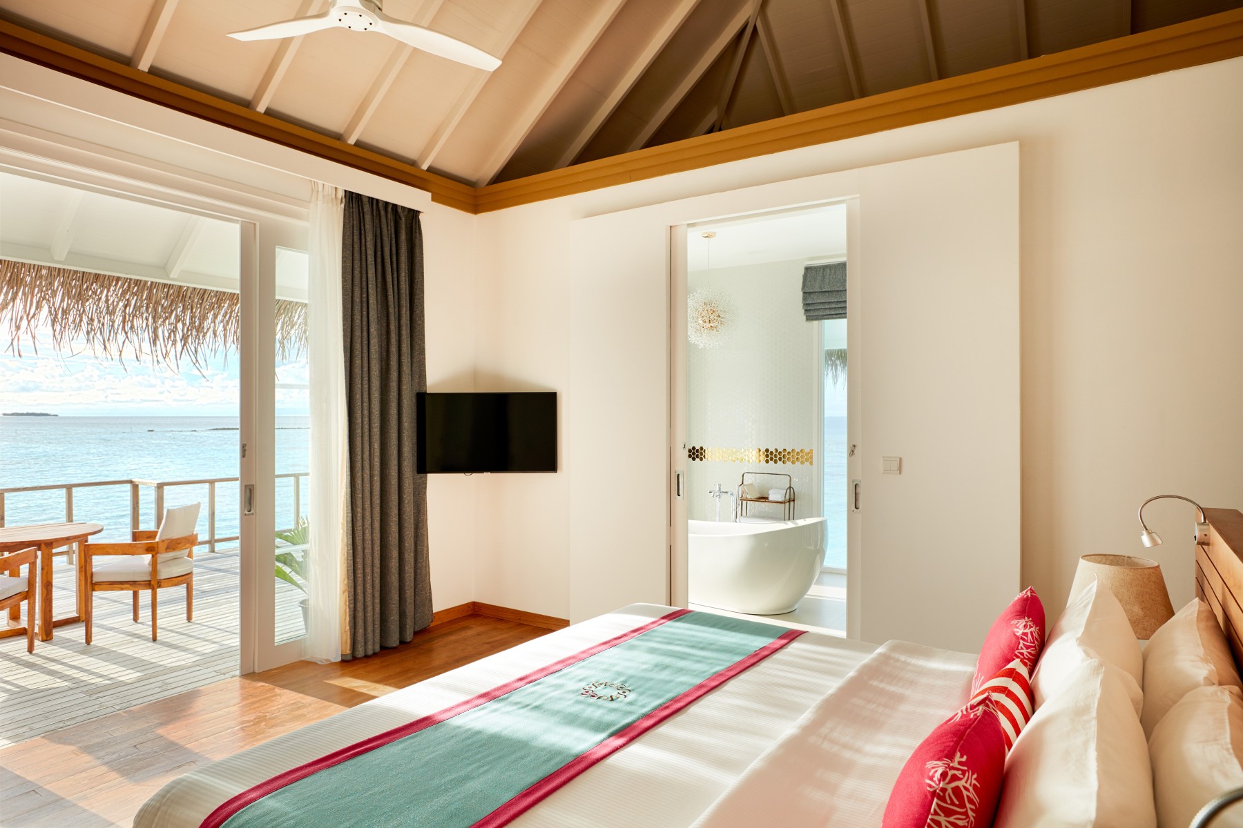 2 Bedroom Ocean Residence avec Piscine